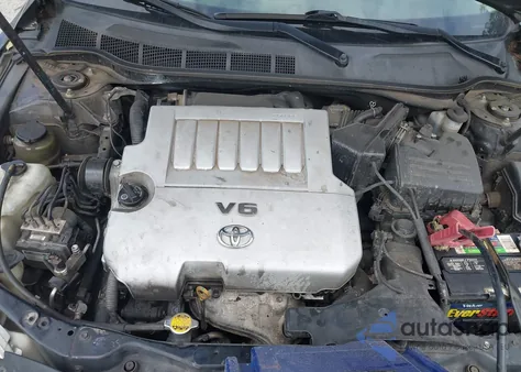 2010 Toyota Camry Xle V6 z USA, uszkodzony, nr VIN 4T1BK3EKXAU103303